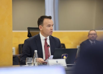 Peci: Është duke u zhvilluar një luftë hibride kundër Qeverisë, jam në top listën e sulmeve