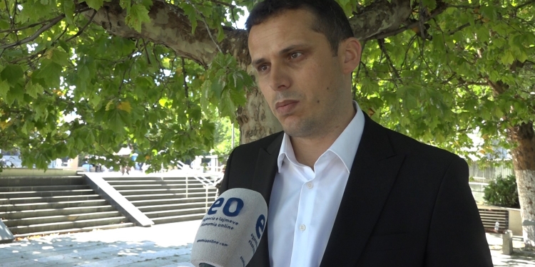 Gruda: Vendimi i Speciales për të mos e lejuar Thaçin në varrim është jokushtetues dhe persekutim i pastër