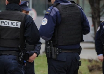 Arrestohen 10 persona në Gjakovë për organizim të lojërave të fatit, Policia tregon çka sekuestroi