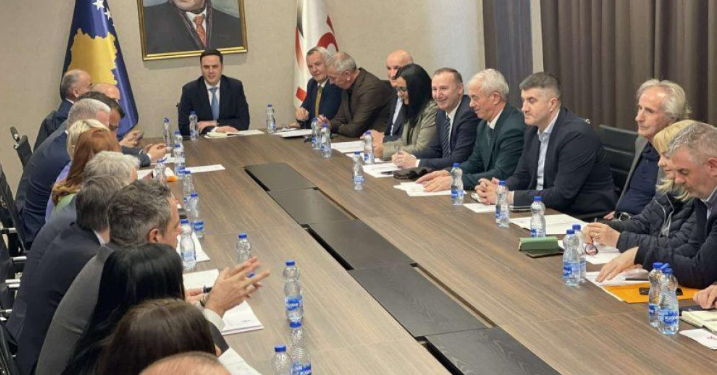 Fillon mbledhja e kryesisë së LDK-së