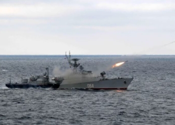 Rusia: Sanksionet duhet të hiqen përpara se të fillojë armëpushimi detar në Ukrainë