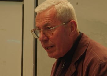 Prona milionëshe, bibliotekë 70 mijë euro: Pasuria e Sami Kurteshit i cili në vit merr mbi 15 mijë euro pagë