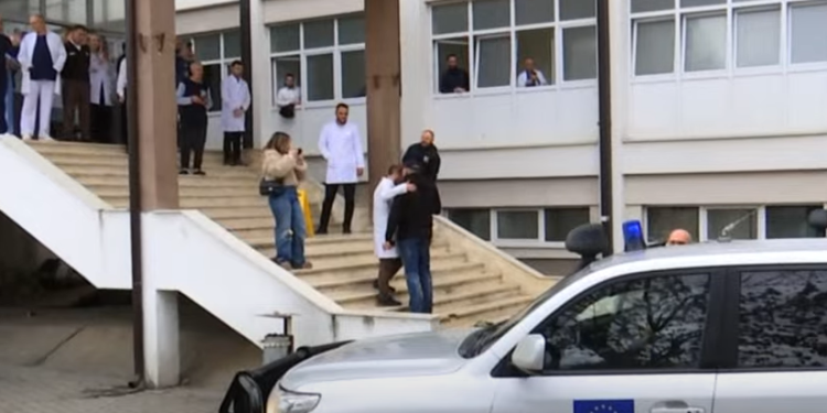 Vizita e Thaçit në QKUK, tekniku i Radiologjisë: EULEX s’na linte të flasim, vetëm përshëndetje