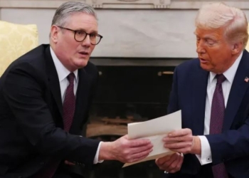 Starmer bisedon me Trump për takimin e SHBA-së me Ukrainën në Arabinë Saudite