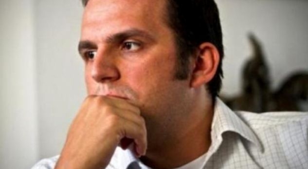 Ukë Rugova shkon për ngushëllime te familja Thaçi në Skenderaj