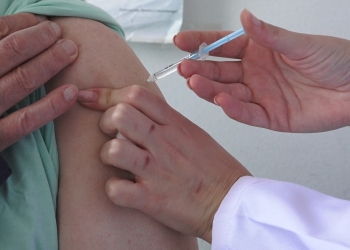 5 raste me fruth gjatë këtij viti në Kosovë, IKSHPK: Është sëmundje serioze, vaksinohuni!