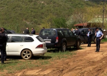 Rikonstruohet vendi i ngjarjes në villën ku u vra polici në Zllatar