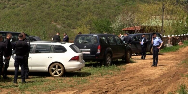Rikonstruohet vendi i ngjarjes në villën ku u vra polici në Zllatar