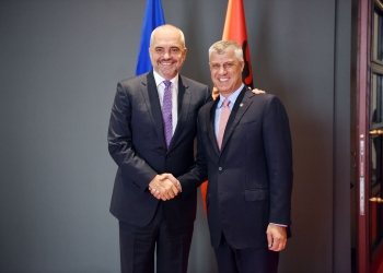 Rama e uron Thaçin për ditëlindje: Edhe 100 komandant