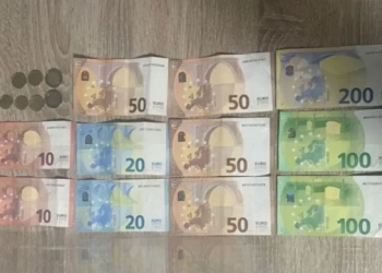 Qytetari nga Shtimja gjen portofolin me mbi 660 euro dhe e dorëzon në polici