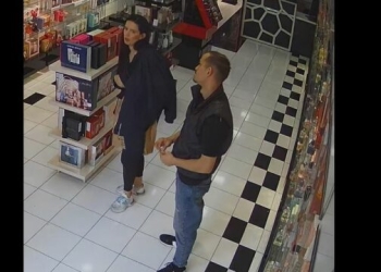 Policia në kërkim të dy personave të dyshimtë për vjedhje – kërkon ndihmë nga qytetarët për identifikimin e tyre