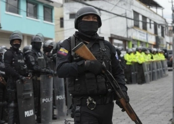 Ekuador: Vriten 12 persona në një arenë ku po organizoheshin përleshje të gjelave