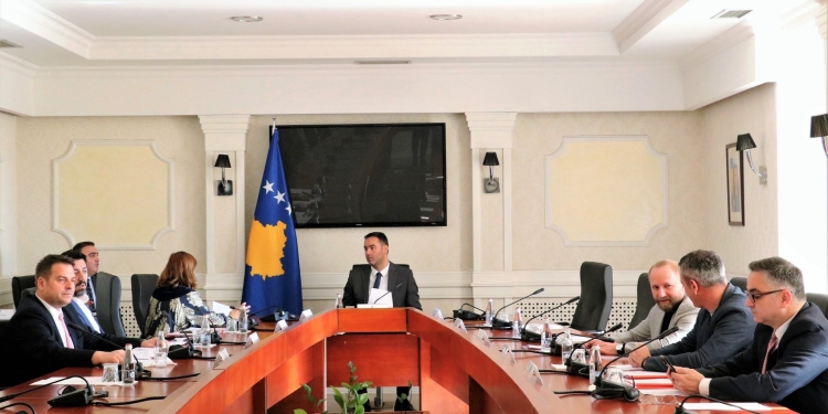 Përgatitja e seancës konstituive, opozita i thotë “po” takimit të ftuar nga Glauk Konjufca