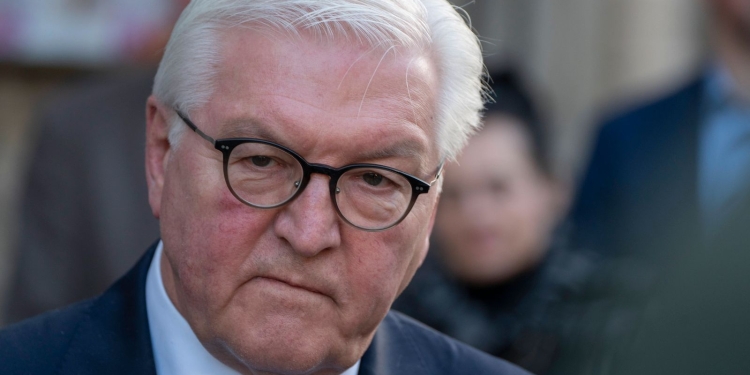 Steinmeier në selinë e NATO-s: Gjermania do të bëhet shtylla kurrizore e mbrojtjes së Evropës