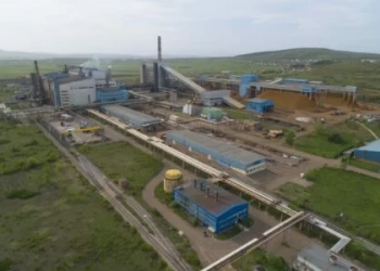 Mbi 800 punëtorë të “NewCo Feronikelit” mbesin pa punë, i vihet dryni fabrikës