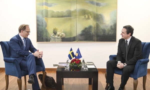 Kurti pret në takim ambasadorin suedez, flasin për aktualitetin politik në vend