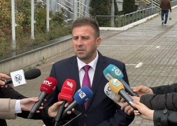 Koalicioni Vakat shpreh gatishmërinë për bashkëpunim me Kurtin për formimin e qeverisë së re