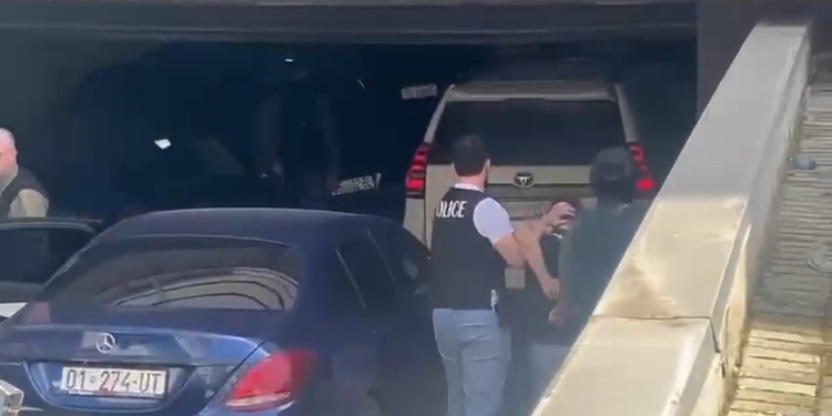 Babai i njërit prej të arrestuarve për vrasjen rreshterit Lika: Nëse djali im veç 1% është i përfshirë, nuk i sugurojë as avokat