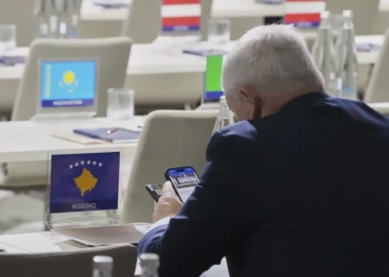 FFK: Kosova mori pjesë në Kongresin e UEFA-s në Beograd me simbolet shtetërore