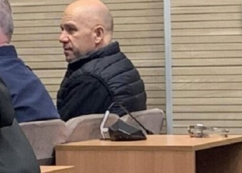 Prokuroria kërkon dënimin, mbrojtja lirimin e ish-gardianit Milenkoviq që akuzohet për krime lufte