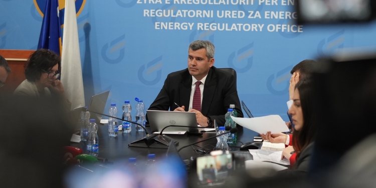 ZRrE-ja sot pritet të marrë vendim për çmimet e reja të rrymës