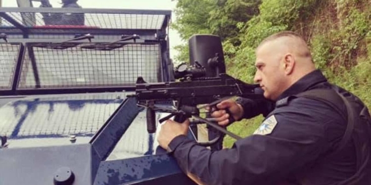 “Familjaret ishin në vendin e ngjarjes” – Detaje të reja për policin që dyshohet se u vetëvra në Prishtinë