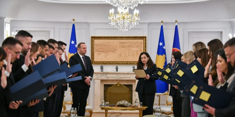 Osmani dekreton 20 gjyqtarë me mandat fillestar