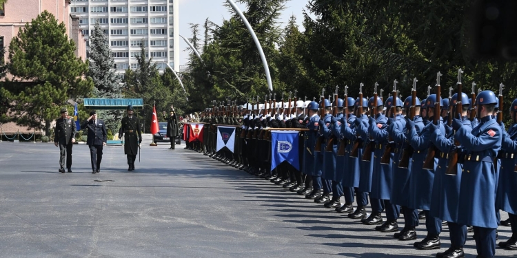 Komandanti i FSK-së në Turqi – takohet me krerët e ushtrisë turke, diskutojnë bashkëpunimin ushtarak
