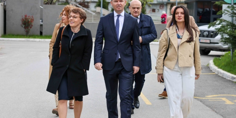 Peci betohet para kohës: Askush dhe asnjë nuk do të dalë mbi interesin e Republikës, na priftë e mbara