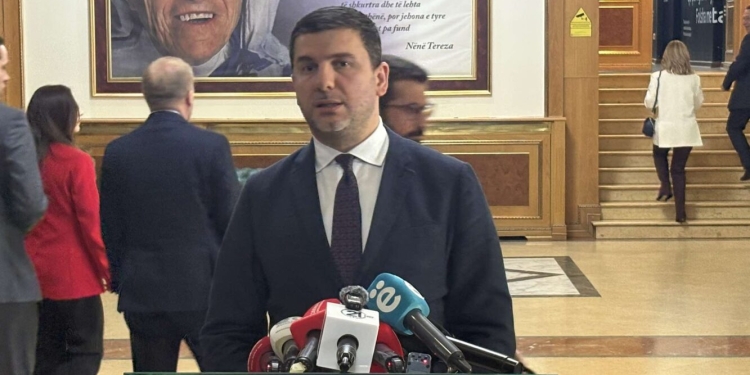 Krasniqi: Procesi ishte bllokuar, po shihet se VV-ja s’i ka numrat