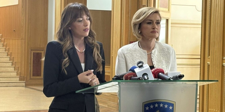 Haxhiu flet për dakordim unanim për votim të raportit, thotë s’e s’kanë bërë veprime tjera për dorëheqjet