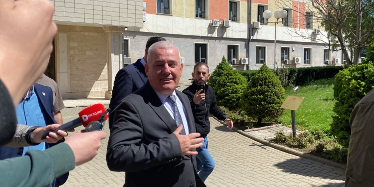 “Dita shumë e mirë”, thotë Sveçla pas dështimit të seancës