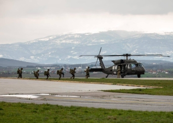 Ushtarët e KFOR-it vazhdojnë stërvitjet me helikopterë