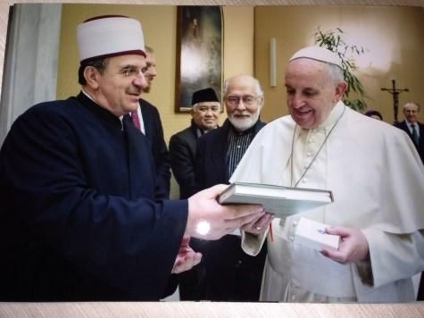 BIK ngushëllon për Papën, Tërnava: I shërbeu paqes dhe bashkëjetesës fetare