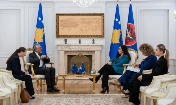 Osmani takon shefin e EULEX-it, diskutojnë për sigurinë dhe sundimin e ligjit në Kosovë