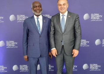 Hoxhaj në Forumin e Sigurisë Globale në Katar, takon Ministrin e Financave të Sudanit – e falënderon për njohjen e Kosovës