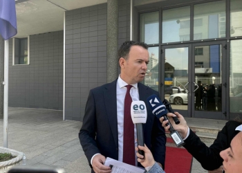 Peci: Opozita po e bllokon Kuvendin përmes kontestimit të emrit, nuk guxojmë të mbesim pa institucione