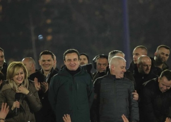 “U pat shkri tu qesh kur Kurti i quajti hajvanë”, por tash në nevojë të votave Kusari-Lila e “përkëdhelë” LDK-në: Kanë bagazh historik