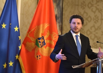 Abazoviq akuzon rëndë qeverinë e Malit të Zi: Duan t’i zhdukin shqiptarët bashkë me Ulqinin