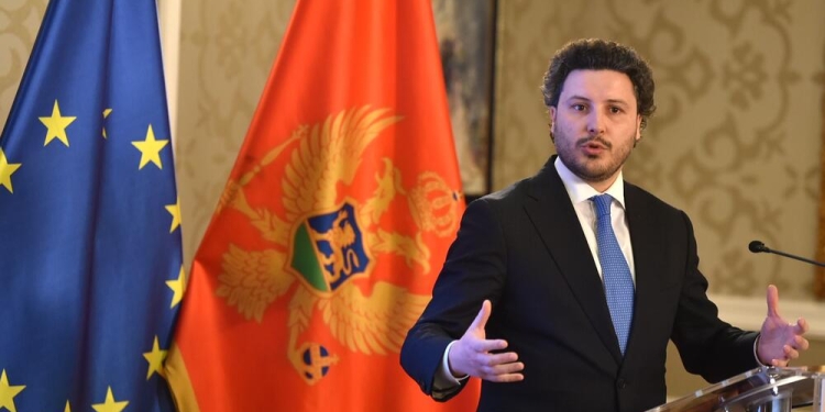 Abazoviq akuzon rëndë qeverinë e Malit të Zi: Duan t’i zhdukin shqiptarët bashkë me Ulqinin