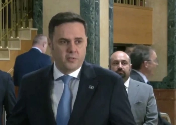 Abdixhiku: Kryesuesi ndërpreu seancën pa të drejtë, veproi kundër Rregullores së Kuvendit