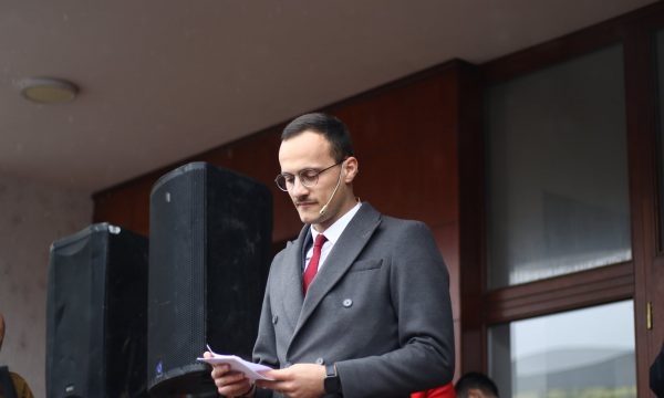 PDK kërkon hetime ndaj Alban Hysenit: Keqpërdori tenderin prej 500 mijë eurosh