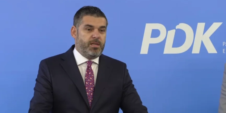 Kastrati: Çdo parti që bën koalicion me LVV gabon rëndë – Kurti me çdo veprim të tij ka dërguar ujë në mulli të Serbisë dhe Rusisë