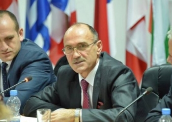 Arrestimi i katër serbëve në Gjakovë, ish-ministri i MPB-së: Institucioneve u duhet kohë për t’i mbledhur faktet