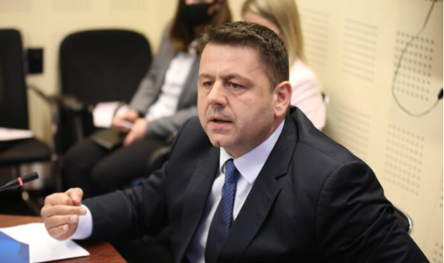 Edhe AAK konfirmon pjesëmarrjen në takimin me Konjufcën, Berisha: E kemi obligim ndaj qytetarëve