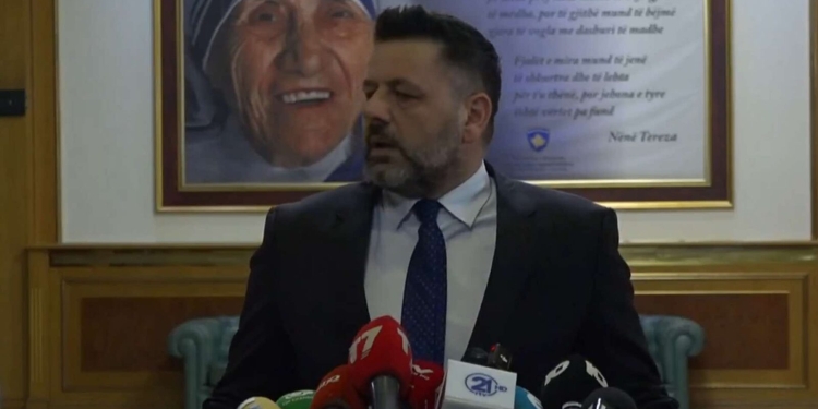 Berisha-AAK: Na kanë harruar miqtë, ne s’jemi të zotët për zgjidhje të asnjë situate politike