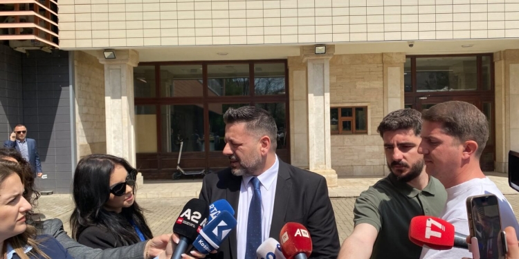 Berisha-AAK: Pesha më e madhe e fajit është e atyre me 42 vota