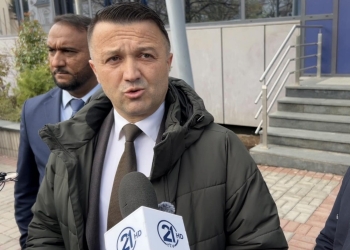 Kryetari i Partisë Liberale Egjiptiane, Veton Berisha takohet me Kurtin: S’kemi vija të kuqe me askënd