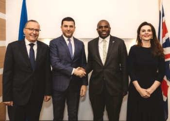 Hargreaves tregon çka foli Sekretari Lammy me opozitarët