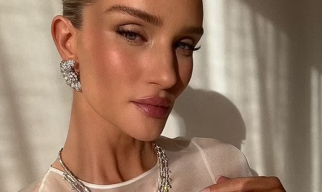 E veshur në të bardha, Rosie shkëlqen në fotosesionin e fundit